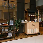 Sheraton بوزنان