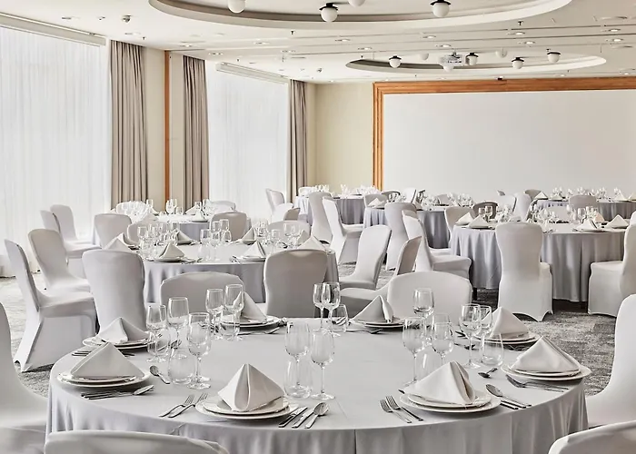 Отель Sheraton Познань