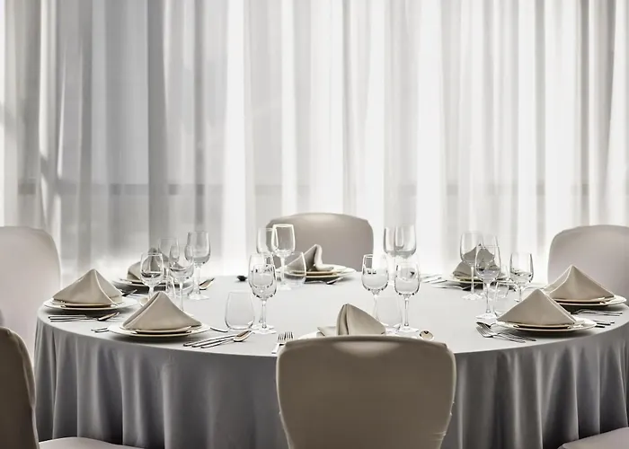 波兹南喜来登酒店 5*