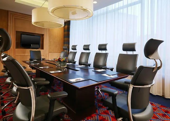 Отель Sheraton Познань